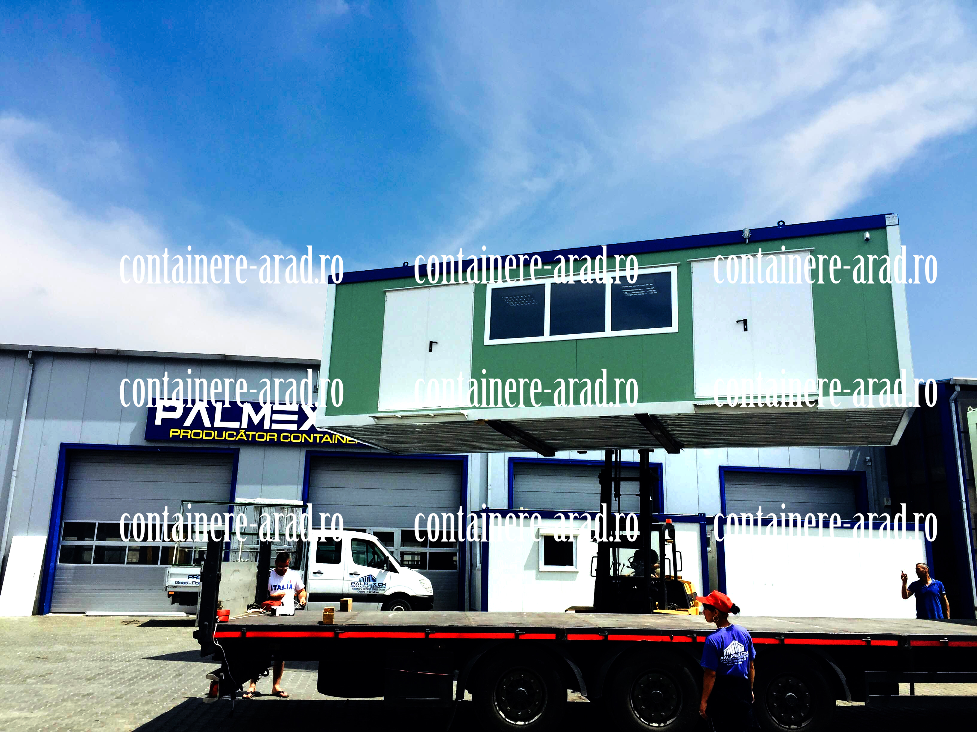 casa in container Arad